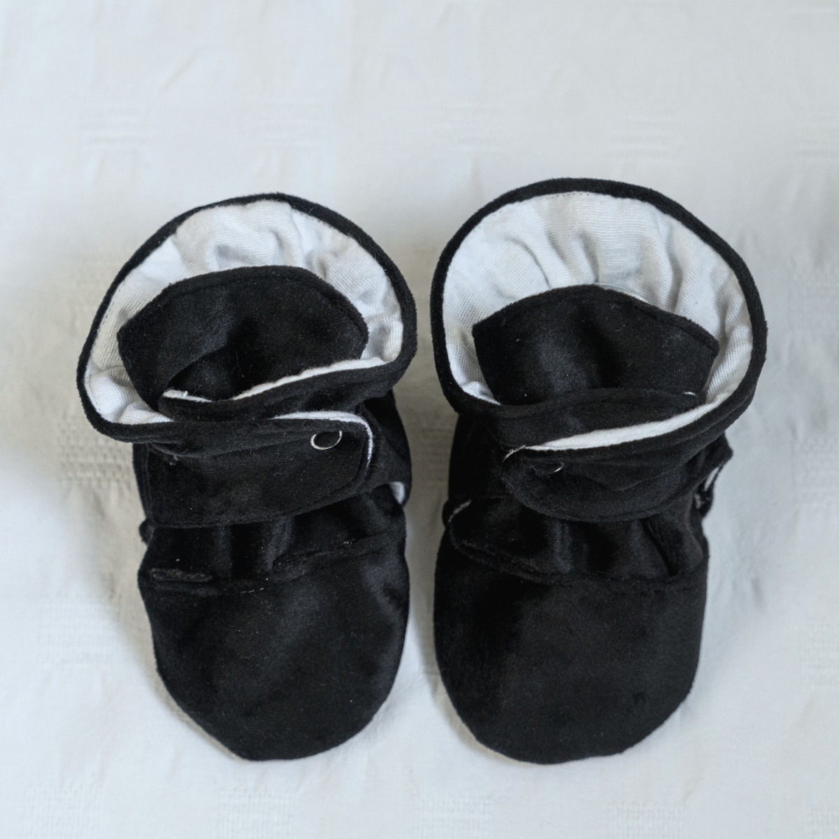 Black Velvet - Stay On Baby Booties With Non-Slip Soles | Snugabugz