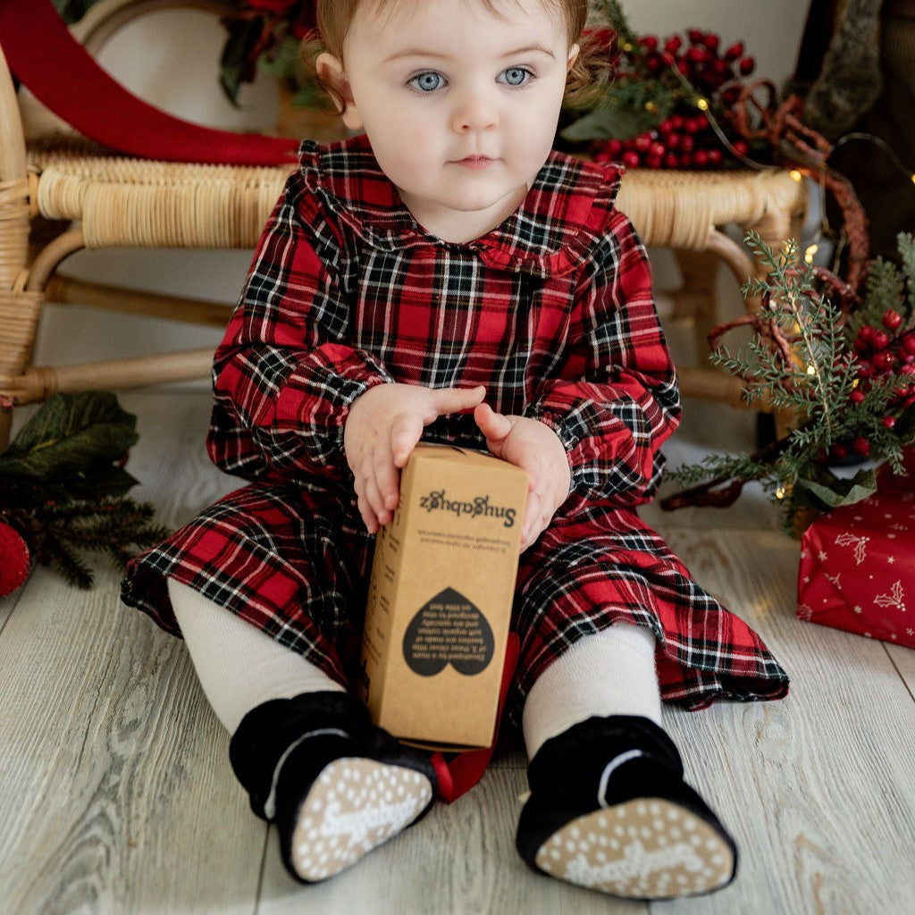 Black Velvet - Stay On Baby Booties With Non-Slip Soles | Snugabugz