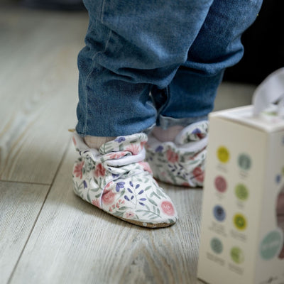 Floral Print - Baby Booties That Stay-On With Non-Slip Soles | Snugabugz