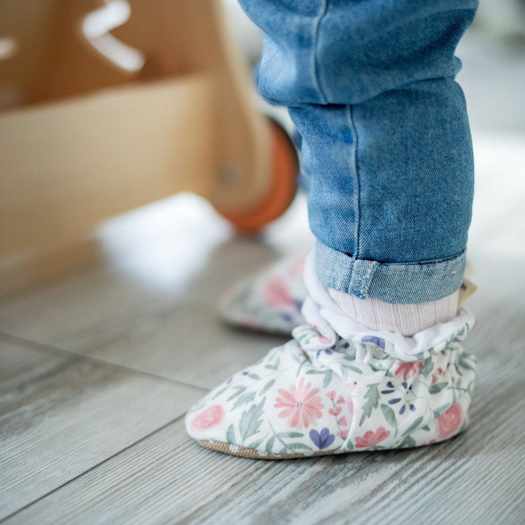Floral Print - Baby Booties That Stay-On With Non-Slip Soles | Snugabugz